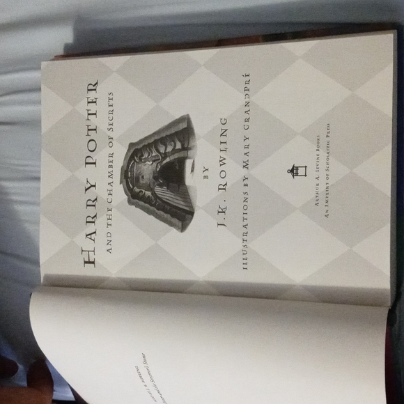 Harry Potter and the Chamber of Secrets hardcover book - Picture 2 of 7